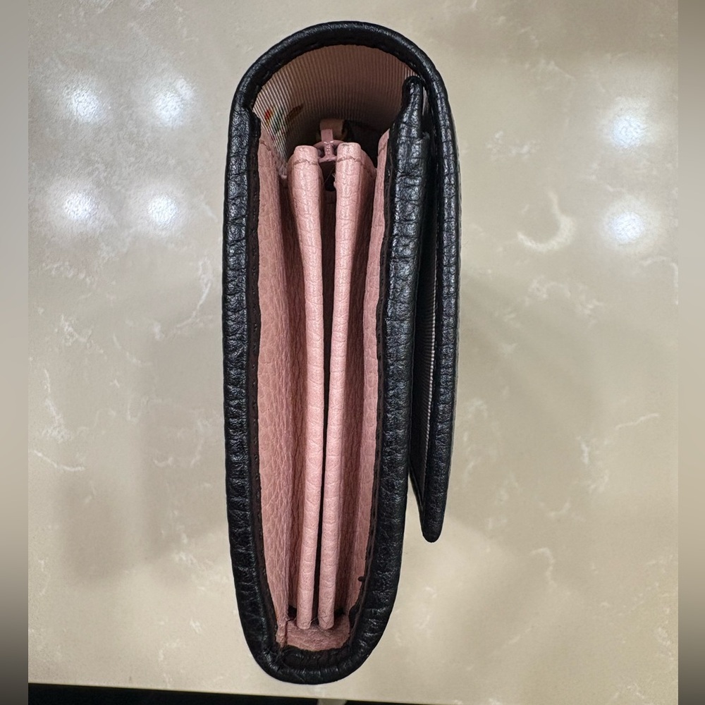 Gucci Black Leather Wallet with Gold bow Accents - Picture 15 of 16